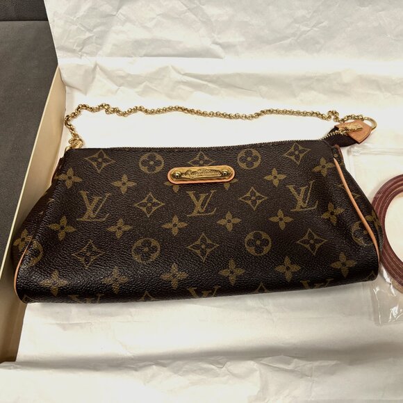 Louis Vuitton Handbags - Louis Vuitton Eva Monogram Clutch - Carried ONCE - DISCONTINUED